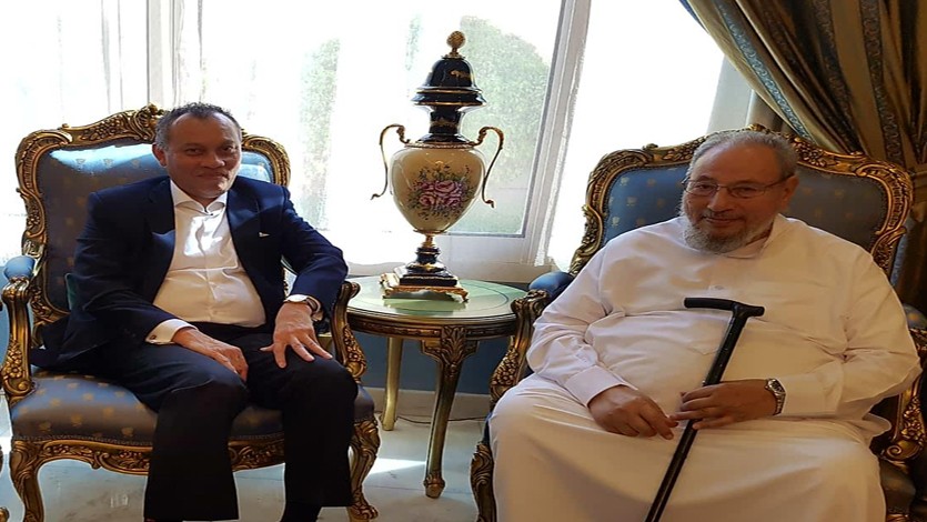 مع سعادة السفير الماليزي الداتو أحمد فاضل بن شمس الدين 