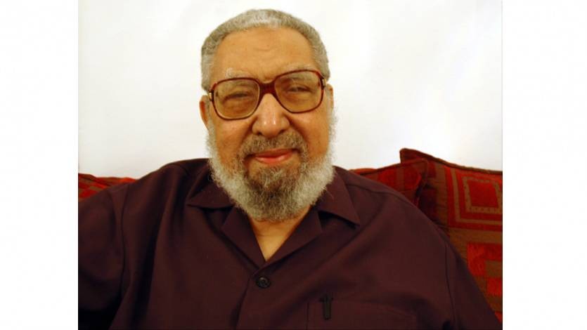 القرضاوي ينعى الأستاذ محمد قطب