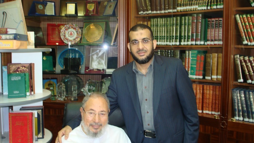 القرضاوي يهنيء كساب بالدكتوراه