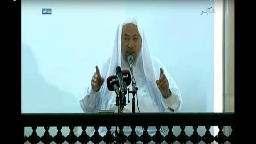 القرضاوي: لا يجوز لعالم مسلم أن يؤيد حكما باطشا جبارا