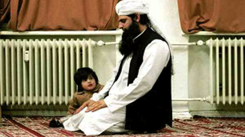صلاح الأولاد ينفع الوالدين